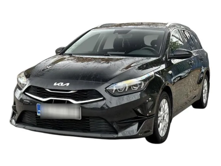 CZARNY KOMBI KIA CEED z 2023 r., BENZYNA, skrzynia biegów AUTOMATYCZNA 160KM, zdjęcie główne