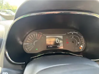 CZERWONY HATCHBACK DACIA SPRING ELECTIC z 2023 r., ELEKTRYCZNY, skrzynia biegów AUTOMATYCZNA 45KM, zdjęcie 4 z 19