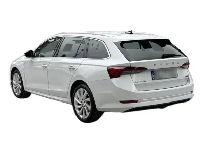 BIAŁY KOMBI SKODA OCTAVIA z 2023 r., BENZYNA, skrzynia biegów AUTOMATYCZNA 150KM, zdjęcie 2 z 19