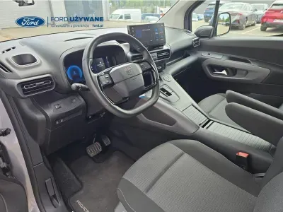 SZARY VAN TOYOTA PROACE CITY VERSO z 2024 r., DIESEL, skrzynia biegów AUTOMATYCZNA 96KM, zdjęcie 4 z 25