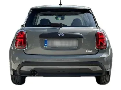 SZARY HATCHBACK MINI MINI z 2021 r., BENZYNA, skrzynia biegów AUTOMATYCZNA 102KM, zdjęcie 17 z 19
