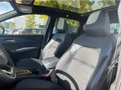 CZARNY SUV NISSAN QASHQAI z 2022 r., BENZYNA, skrzynia biegów AUTOMATYCZNA 158KM, zdjęcie 13 z 19