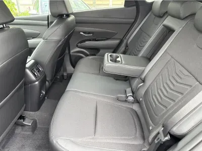BIAŁY SUV HYUNDAI TUCSON z 2026 r., BENZYNA, skrzynia biegów AUTOMATYCZNA 150KM, zdjęcie 7 z 17