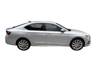 SREBRNY HATCHBACK SKODA OCTAVIA z 2022 r., BENZYNA, skrzynia biegów AUTOMATYCZNA 190KM, zdjęcie 9 z 19