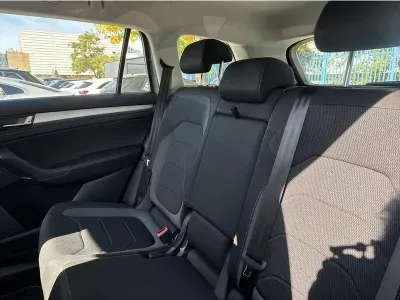 SREBRNY SUV SKODA KODIAQ z 2022 r., BENZYNA, skrzynia biegów AUTOMATYCZNA 150KM, zdjęcie 2 z 19