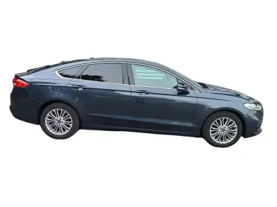 NIEBIESKI HATCHBACK FORD MONDEO LIM. z 2021 r., DIESEL, skrzynia biegów AUTOMATYCZNA 150KM, zdjęcie 8 z 15