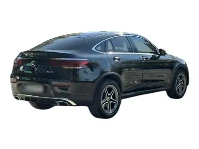 CZARNY SUV MERCEDES CLASE GLC z 2022 r., BENZYNA, skrzynia biegów AUTOMATYCZNA 211KM, zdjęcie 10 z 19