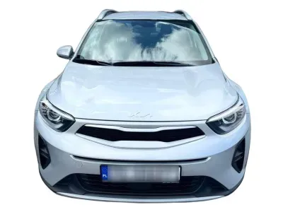 SREBRNY SUV KIA STONIC z 2025 r., BENZYNA, skrzynia biegów MANUALNA 58KM, zdjęcie 10 z 21