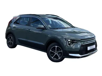 ZIELONY HATCHBACK KIA NIRO z 2026 r., HYBRYDA/BENZYNA, skrzynia biegów AUTOMATYCZNA 136KM, zdjęcie główne
