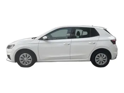 BIAŁY HATCHBACK SKODA FABIA z 2023 r., BENZYNA, skrzynia biegów MANUALNA 110KM, zdjęcie 12 z 19