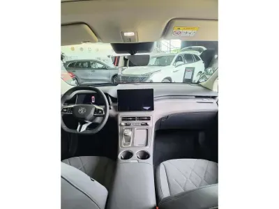 CZERWONY SUV MG S6 EV z 2026 r., ELEKTRYCZNY, skrzynia biegów AUTOMATYCZNA 361KM, zdjęcie 2 z 13