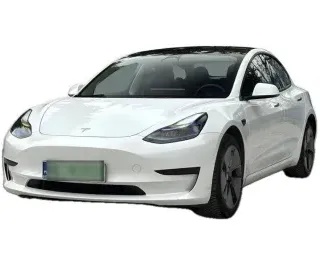 BIAŁY SEDAN TESLA MODEL 3 z 2023 r., ELEKTRYCZNY, skrzynia biegów AUTOMATYCZNA 306KM, zdjęcie główne