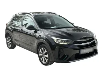 CZARNY SUV KIA STONIC z 2024 r., BENZYNA, skrzynia biegów AUTOMATYCZNA 101KM, zdjęcie 13 z 19