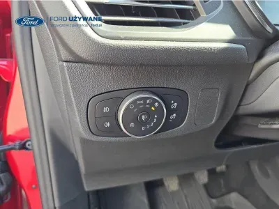 CZERWONY HATCHBACK FORD FOCUS z 2023 r., BENZYNA, skrzynia biegów MANUALNA 92KM, zdjęcie 5 z 27