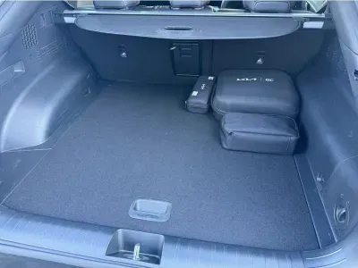 CZARNY SUV KIA EV6 z 2025 r., ELEKTRYCZNY, skrzynia biegów AUTOMATYCZNA 239KM, zdjęcie 33 z 38