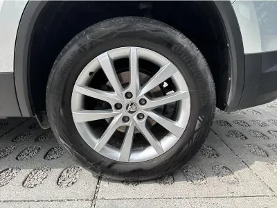 SREBRNY SUV SKODA KODIAQ z 2022 r., BENZYNA, skrzynia biegów AUTOMATYCZNA 150KM, zdjęcie 10 z 19
