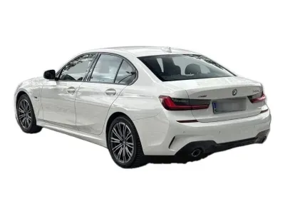 BIAŁY SEDAN BMW SERIE 3 z 2022 r., HYBRYDA/BENZYNA, skrzynia biegów AUTOMATYCZNA 292KM, zdjęcie 14 z 19