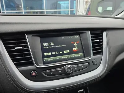 SZARY SUV OPEL GRANDLAND X z 2021 r., BENZYNA, skrzynia biegów AUTOMATYCZNA 130KM, zdjęcie 10 z 20