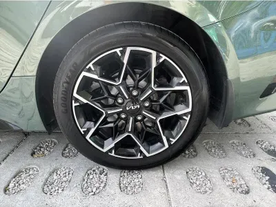 ZIELONY KOMBI KIA PROCEED z 2023 r., BENZYNA, skrzynia biegów AUTOMATYCZNA 160KM, zdjęcie 8 z 19