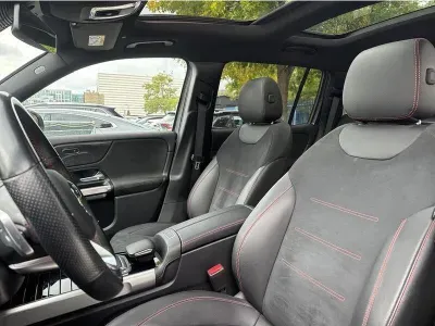 SZARY SUV MERCEDES CLASE GLB z 2053 r., BENZYNA, skrzynia biegów AUTOMATYCZNA 224KM, zdjęcie 2 z 19