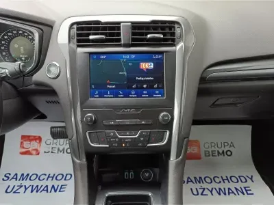NIEBIESKI HATCHBACK FORD MONDEO LIM. z 2021 r., DIESEL, skrzynia biegów AUTOMATYCZNA 150KM, zdjęcie 12 z 15