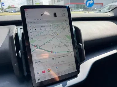 NIEBIESKI SUV VOLVO EX30 z 2024 r., ELEKTRYCZNY, skrzynia biegów AUTOMATYCZNA 200KM, zdjęcie 7 z 18
