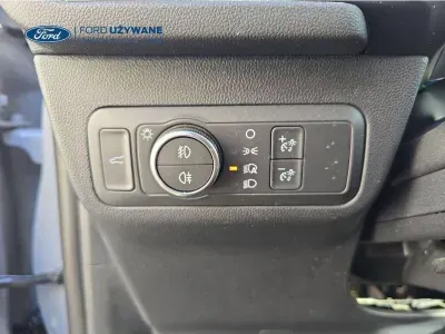 SZARY SUV FORD KUGA z 2024 r., HYBRYDA/BENZYNA, skrzynia biegów AUTOMATYCZNA 112KM, zdjęcie 14 z 28