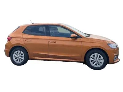 POMARAŃCZOWY HATCHBACK SKODA FABIA z 2025 r., BENZYNA, skrzynia biegów MANUALNA 116KM, zdjęcie 4 z 16