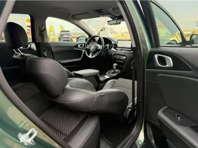 ZIELONY HATCHBACK KIA CEED z 2024 r., BENZYNA, skrzynia biegów AUTOMATYCZNA 103KM, zdjęcie 16 z 27