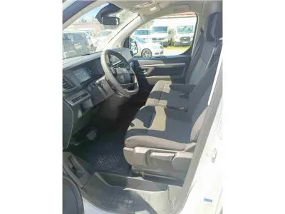BIAŁY HATCHBACK CITROEN SPACETOURER XL z 2025 r., DIESEL, skrzynia biegów AUTOMATYCZNA 177KM, zdjęcie 3 z 8
