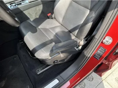 CZERWONY SUV VOLVO XC60 z 2022 r., DIESEL, skrzynia biegów AUTOMATYCZNA 197KM, zdjęcie 19 z 19