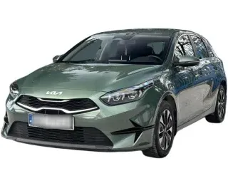 ZIELONY HATCHBACK KIA CEED z 2024 r., BENZYNA, skrzynia biegów AUTOMATYCZNA 140KM, zdjęcie główne