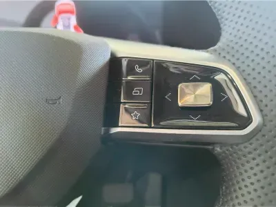 BIAŁY SUV MG HS PLUG IN HYBRID z 2026 r., HYBRYDA/BENZYNA, skrzynia biegów AUTOMATYCZNA 272KM, zdjęcie 12 z 20