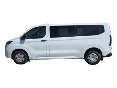 BIAŁY VAN FORD TRANSIT CUSTOM z 2024 r., DIESEL, skrzynia biegów MANUALNA 100KM, zdjęcie 16 z 24