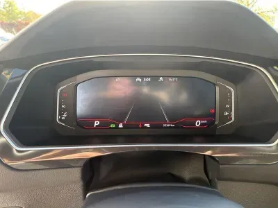BIAŁY SUV VOLKSWAGEN TIGUAN z 2022 r., DIESEL, skrzynia biegów AUTOMATYCZNA 200KM, zdjęcie 14 z 19