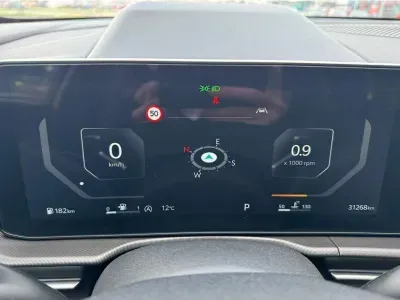 BIAŁY SUV KIA SPORTAGE z 2025 r., BENZYNA, skrzynia biegów AUTOMATYCZNA 110KM, zdjęcie 21 z 23