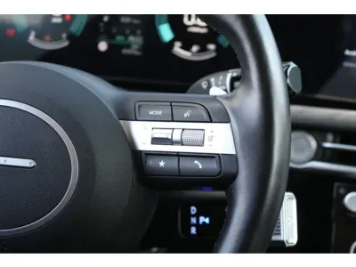 SZARY SUV HYUNDAI TUCSON z 2024 r., BENZYNA, skrzynia biegów AUTOMATYCZNA 159KM, zdjęcie 16 z 16