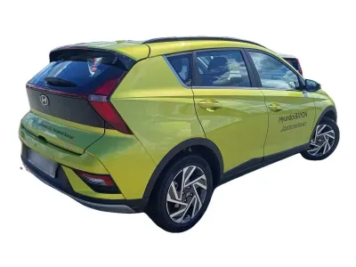 ZIELONY CROSSOVER HYUNDAI BAYON z 2025 r., BENZYNA, skrzynia biegów MANUALNA 101KM, zdjęcie 2 z 13