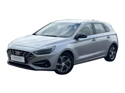 SREBRNY HATCHBACK HYUNDAI I30 z 2024 r., BENZYNA, skrzynia biegów MANUALNA 120KM, zdjęcie główne