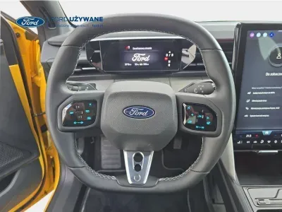 ŻÓŁTY HATCHBACK FORD CAPRI z 2025 r., ELEKTRYCZNY, skrzynia biegów AUTOMATYCZNA 210KM, zdjęcie 16 z 28