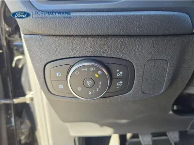 CZARNY HATCHBACK FORD FOCUS z 2023 r., BENZYNA, skrzynia biegów MANUALNA 92KM, zdjęcie 29 z 29