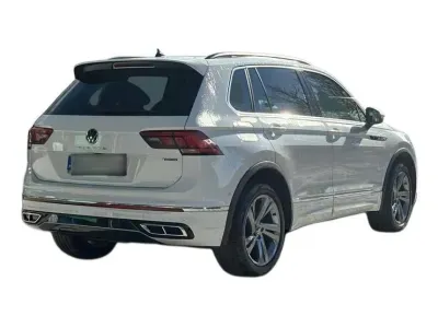BIAŁY SUV VOLKSWAGEN TIGUAN z 2022 r., DIESEL, skrzynia biegów AUTOMATYCZNA 200KM, zdjęcie 4 z 19