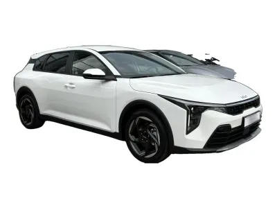 BIAŁY HATCHBACK KIA K4 z 2026 r., BENZYNA, skrzynia biegów AUTOMATYCZNA 150KM, zdjęcie 9 z 11