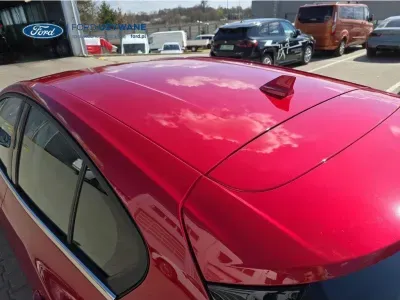 CZERWONY HATCHBACK FORD FOCUS z 2023 r., BENZYNA, skrzynia biegów MANUALNA 92KM, zdjęcie 16 z 27
