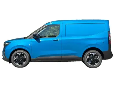 NIEBIESKI DOSTAWCZY FORD TRANSIT COURIER z 2025 r., ELEKTRYCZNY, skrzynia biegów AUTOMATYCZNA 136KM, zdjęcie 2 z 3