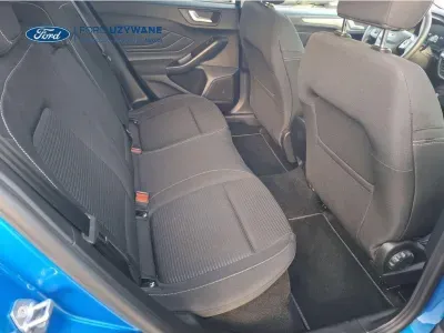 NIEBIESKI HATCHBACK FORD FOCUS z 2023 r., BENZYNA, skrzynia biegów MANUALNA 92KM, zdjęcie 4 z 28