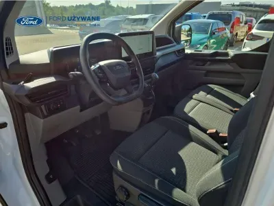 BIAŁY VAN FORD TRANSIT CUSTOM z 2024 r., DIESEL, skrzynia biegów MANUALNA 100KM, zdjęcie 3 z 24