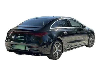 CZARNY SEDAN MERCEDES CLASSE EQE z 2023 r., ELEKTRYCZNY, skrzynia biegów AUTOMATYCZNA 245KM, zdjęcie 13 z 19