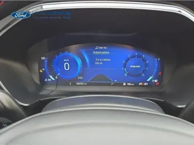 BIAŁY SUV FORD KUGA z 2020 r., BENZYNA, skrzynia biegów MANUALNA 110KM, zdjęcie 5 z 28