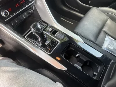 SZARY SUV MITSUBISHI ECLIPSE CROSS z 2022 r., HYBRYDA/BENZYNA, skrzynia biegów AUTOMATYCZNA 188KM, zdjęcie 11 z 19